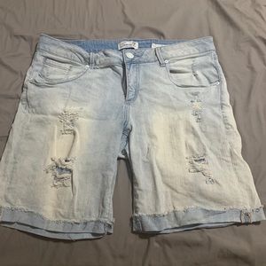 Seven7 jean shorts size 10